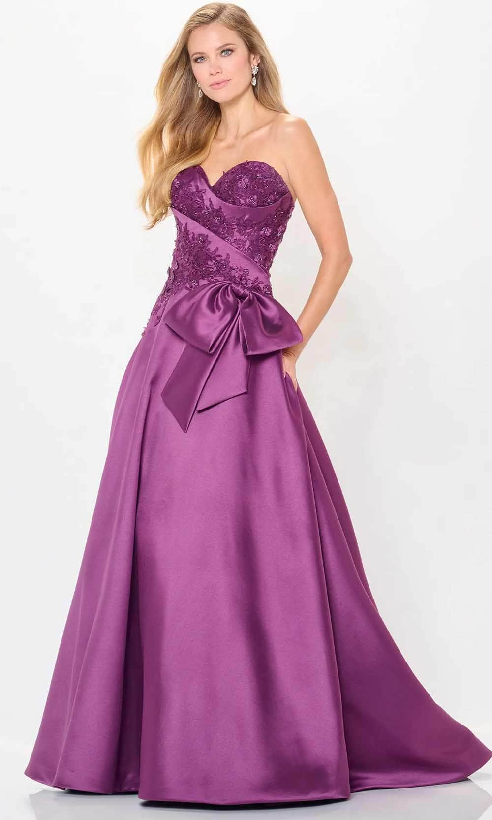 Image of Ivonne D ID6201 - Sweetheart Embellished Evening Gown